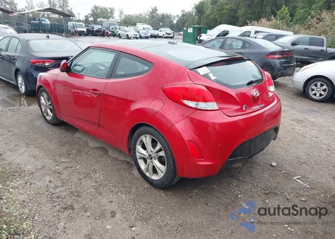 2012 Hyundai Veloster Base W/Red/Black z USA, uszkodzony, nr VIN KMHTC6AD1CU054540